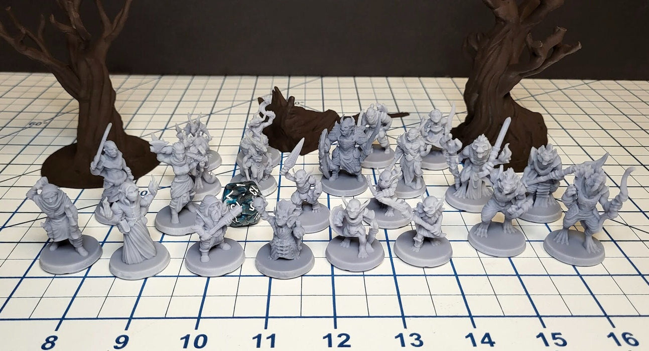 dnd essential Monster Mini Pack 2 - 22 Miniatures!